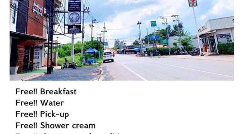 Sleepbox Hostel Suratthani Surat Thani Exterior foto