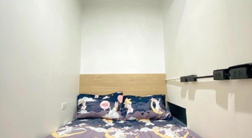 Sleepbox Hostel Suratthani Surat Thani Exterior foto