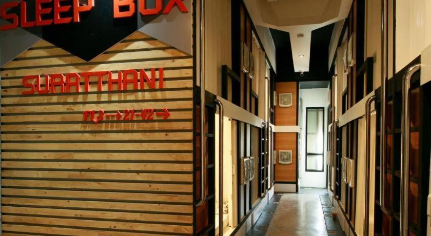 Sleepbox Hostel Suratthani Surat Thani Exterior foto