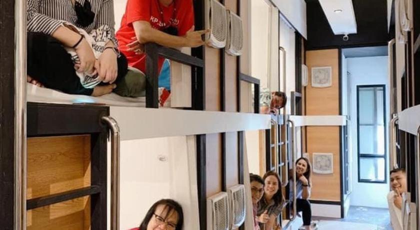 Sleepbox Hostel Suratthani Surat Thani Exterior foto