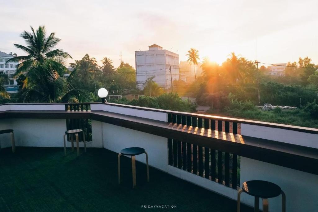 Sleepbox Hostel Suratthani Surat Thani Exterior foto