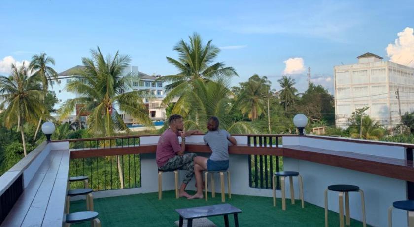 Sleepbox Hostel Suratthani Surat Thani Exterior foto